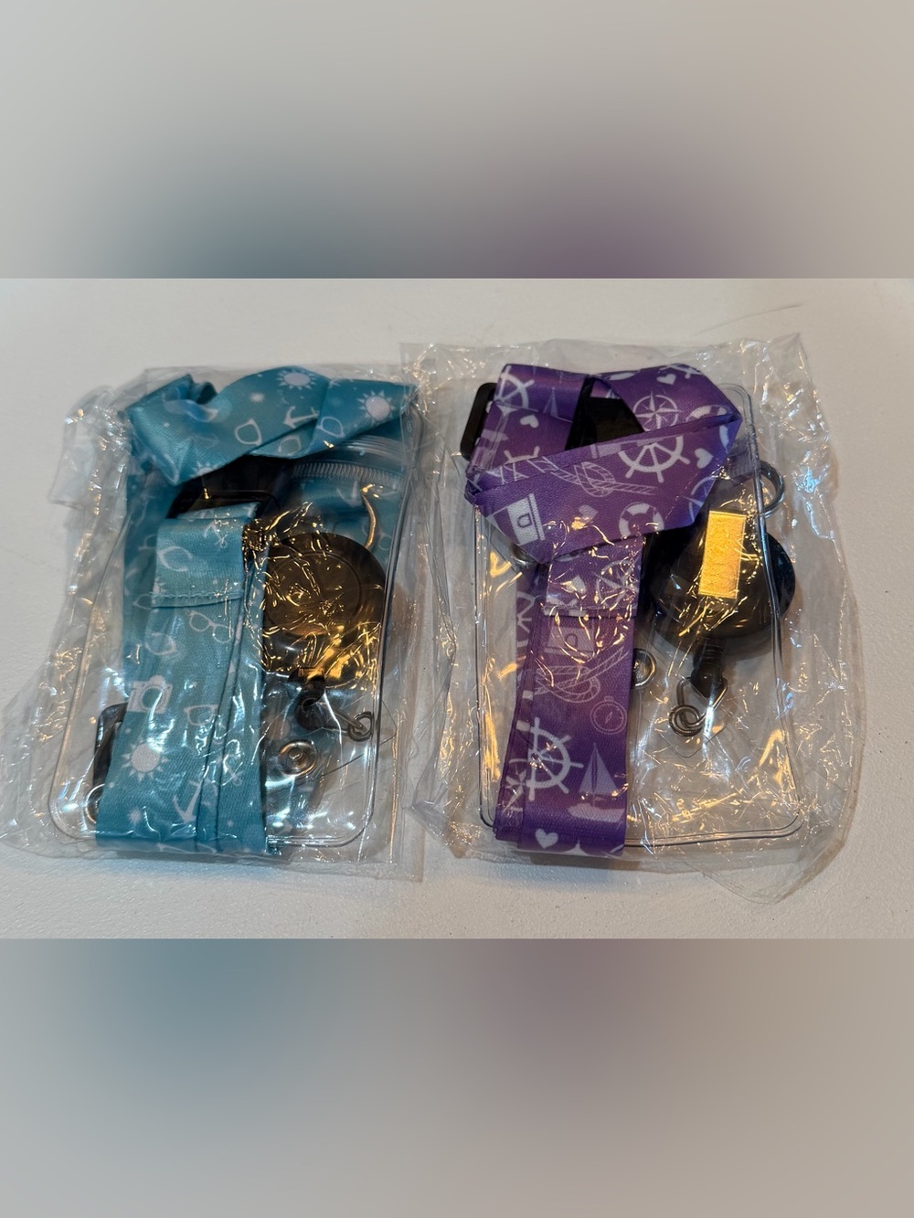 Essential Cruise Kit for 2 Featuring 31 Storage Tote NWT - Picture 3 of 6